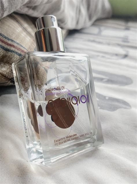 molecules perfume for women.